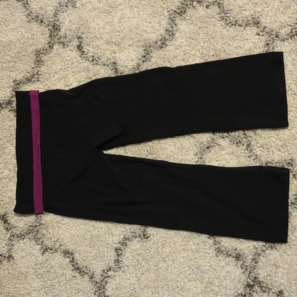 Aerie Purple and Black Cropped Leggings - Picture 3 of 5